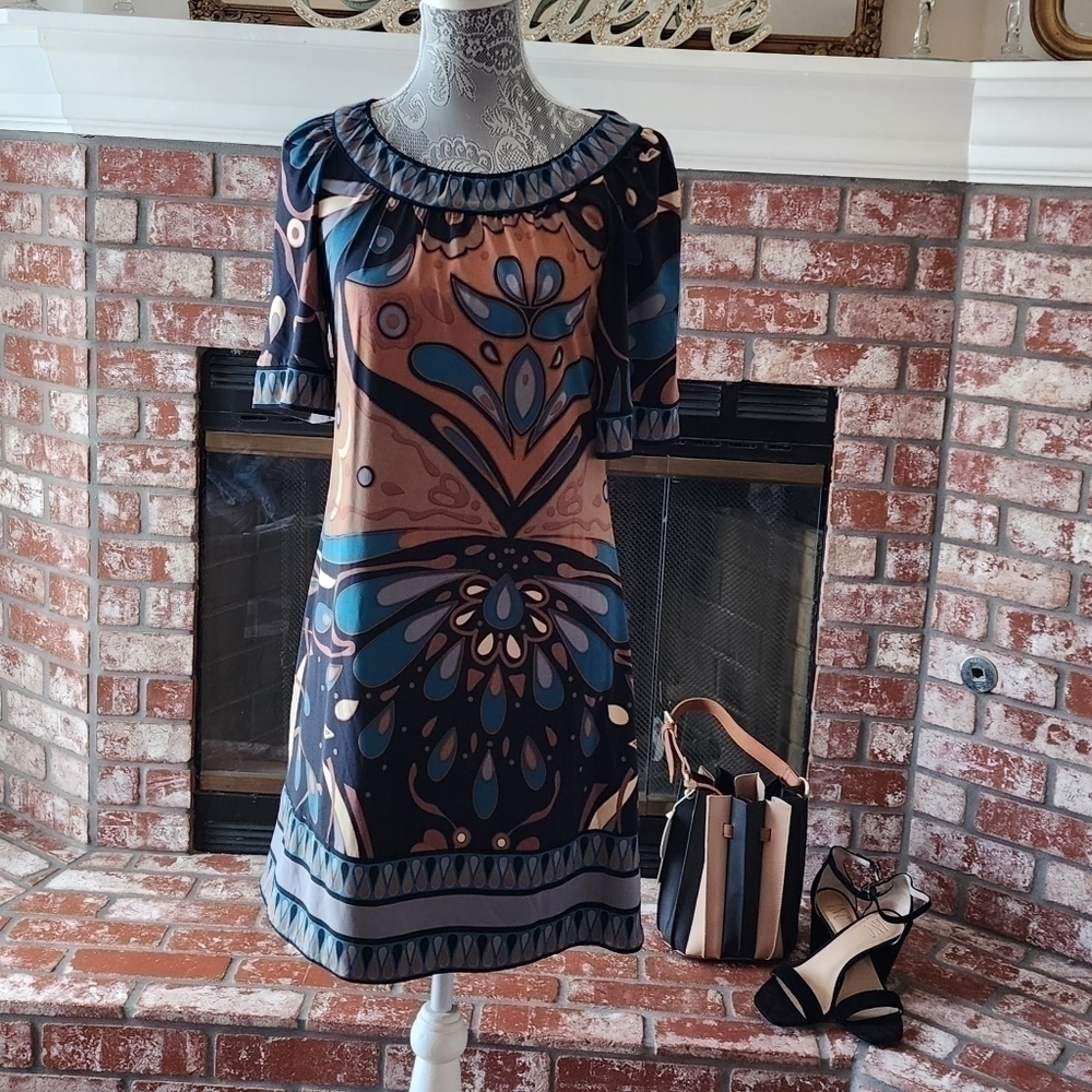 BCBG MAXAZRIA BOHEMIAN STYLE DRESS - Picture 4 of 4